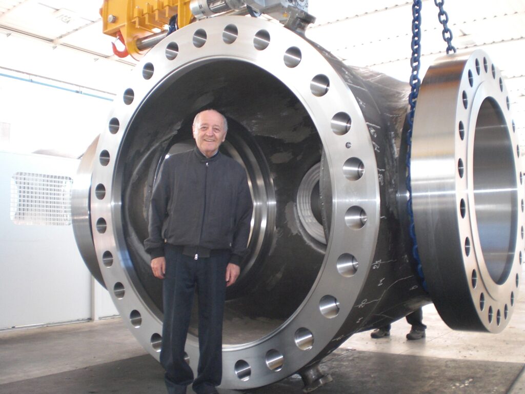 A large pipeline valve machined by Trevisan CNC horizontal centers
